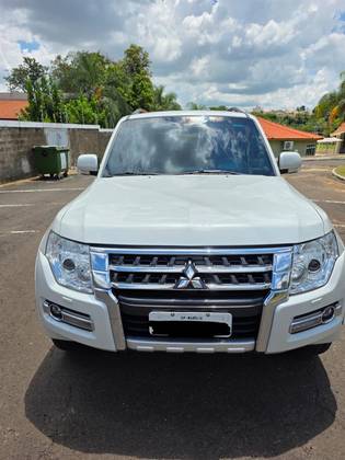 MITSUBISHI PAJERO FULL 3.2 HPE 4X4 16V TURBO INTERCOOLER DIESEL 2P AUTOMÁTICO